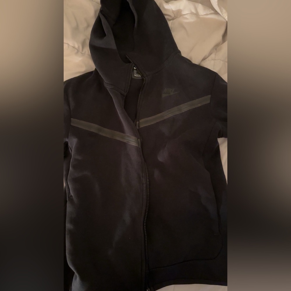 nike tech jacket